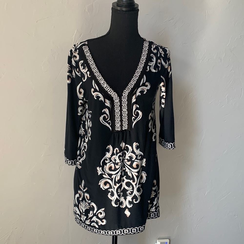 White House Black Market Tunic Top